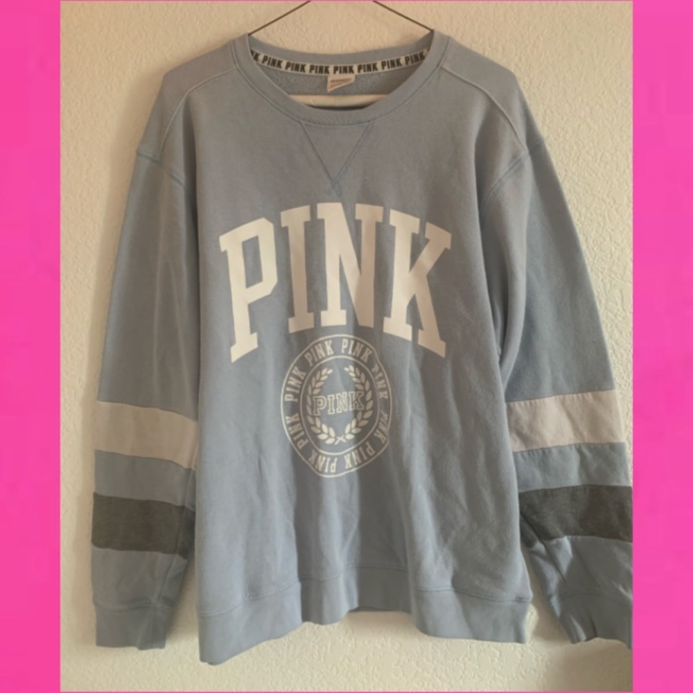 Comfortable crew neck!